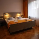 Hotel Zur Treene 2*