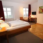 Zur Treene Schwabstedt