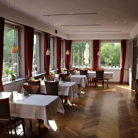 호텔 Zur Treene Schwabstedt